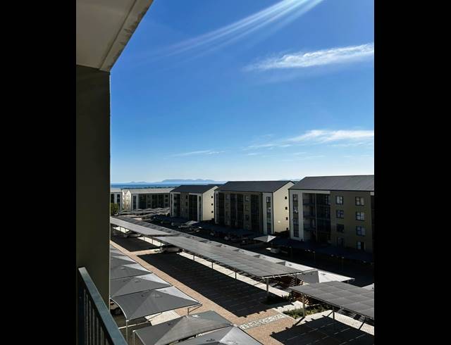 1 BEDROOM APARTMENT TO LET IN ADMIRALS PARK